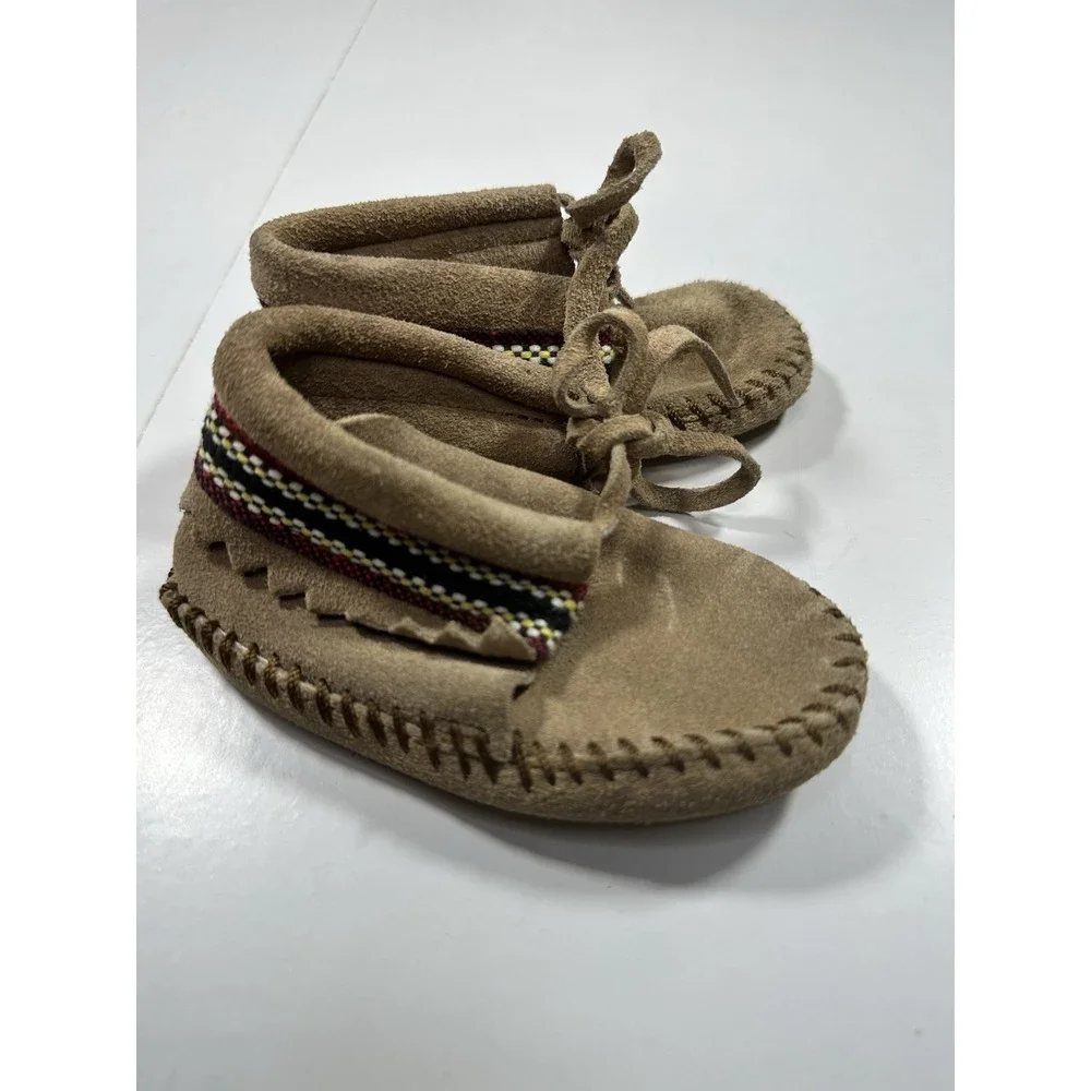 Minnetonka Moccasins‎ Infant Size 4 Suede Baby Shoes Tan Vintage 90's